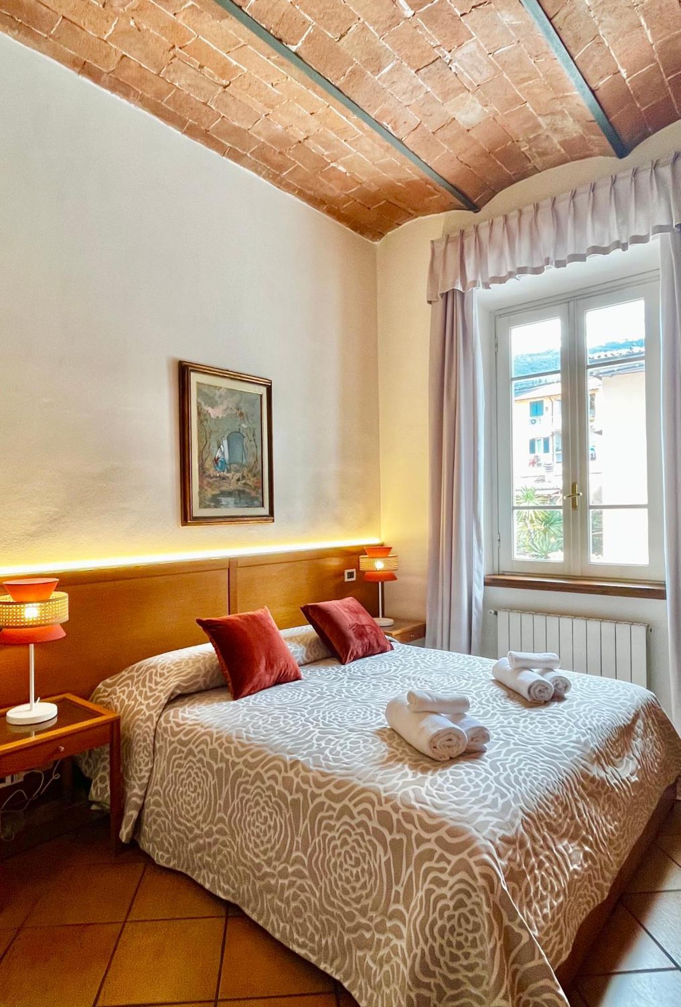 Residence Internazionale 彼得拉桑塔 外观 照片